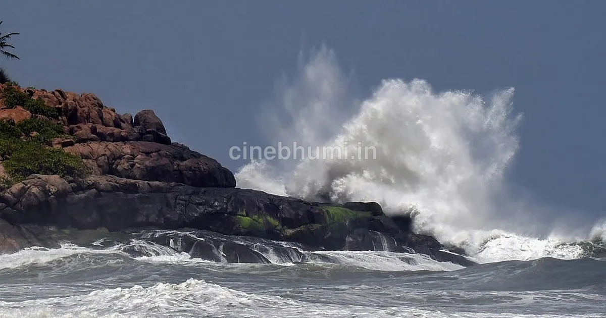 ‘കള്ളക്കടൽ’ ജാഗ്രതാ നിർദേശം: കേരളത്തിലെ മുഴുവൻ തീരദേശ ജില്ലകളിലും റെഡ് അലർട്ട്